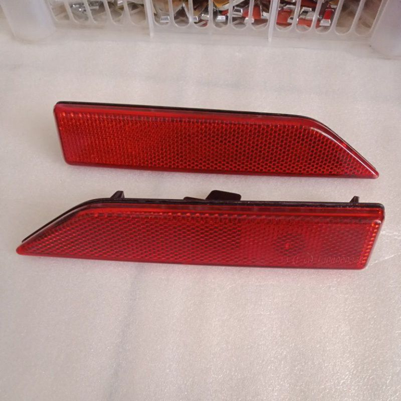 lampu reflektor mata kucing bumper belakang Avanza Xenia Veloz 2022