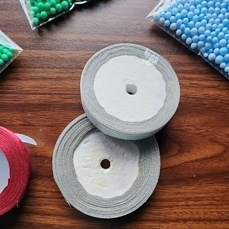 

Pita Gliter 1 cm (per-meter)