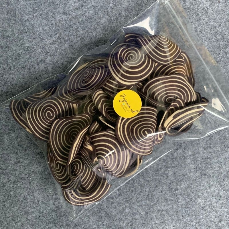 

Kuping Gajah Coklat