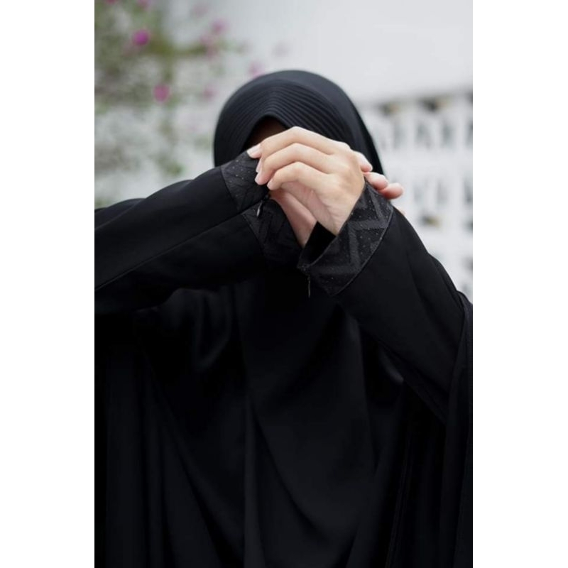 Abaya Queen II Al Arabian