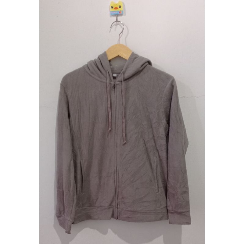 Uniqlo Bulu serpa luar hoodie zipper original
