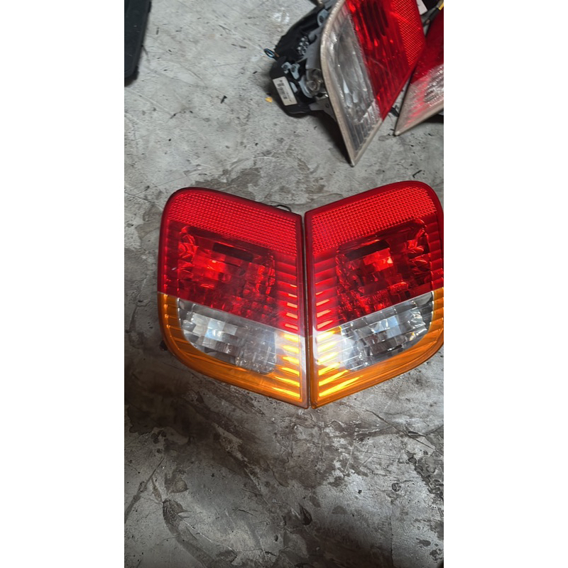 Lampu Bagasi Original BMW E46 Facelift Orange