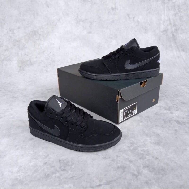 Nike Air Jordan 1 Low Black White