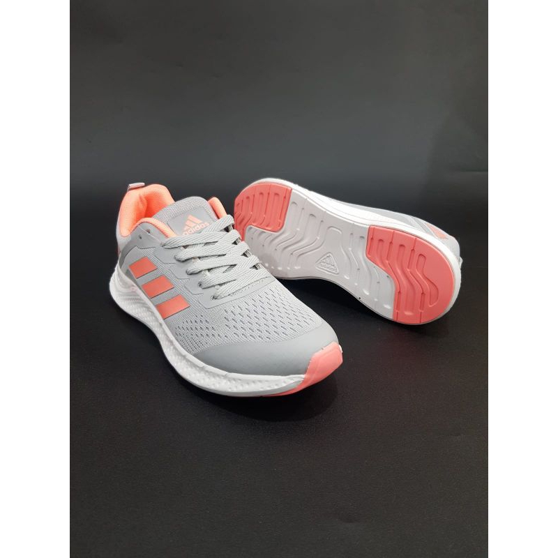 sepatu Adidas runing wanita