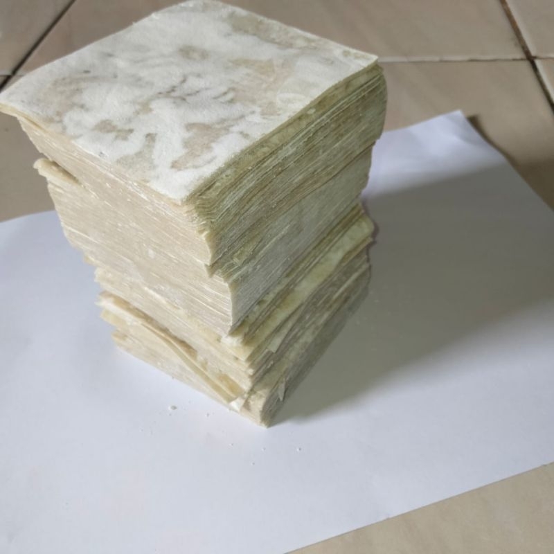 

1 kg Kerupuk pangsit mentah/ kulit pangsit segar fresh/ pansit / fresh / (130 lembar)/sayur Makassar/pasar online makassar