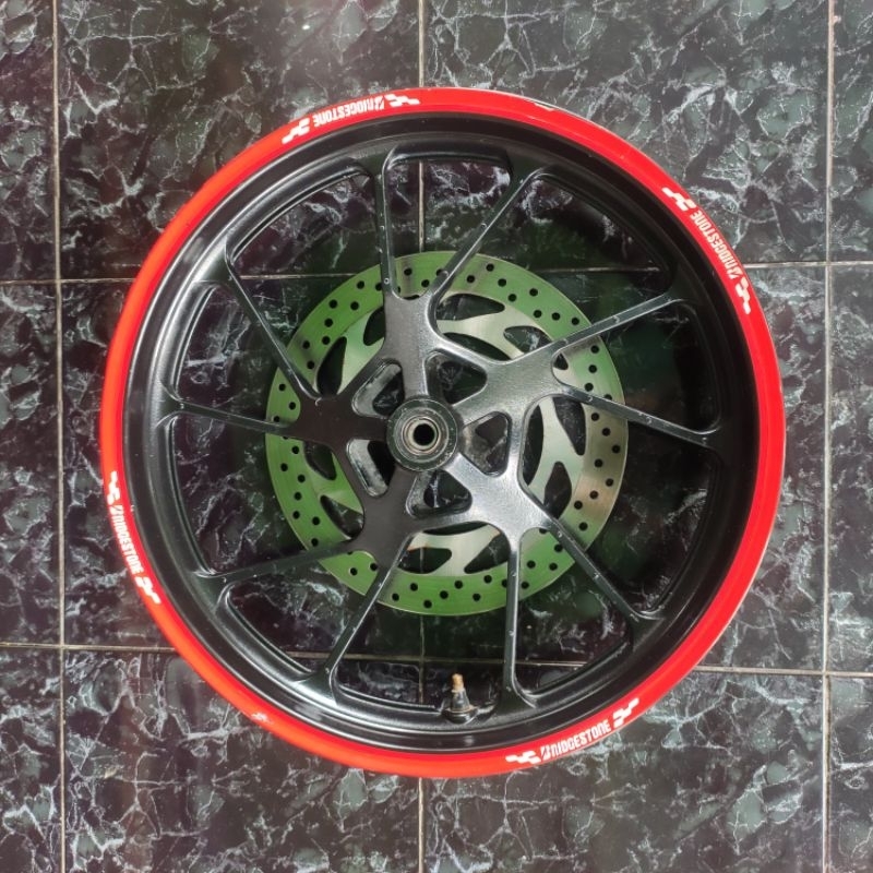 VELG CAKRAM DEPAN R15 V3 ORIGINAL