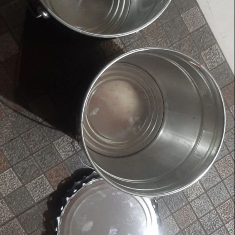 Tong Ember Kaleng 20 Liter/25Kg Tempat Sampah