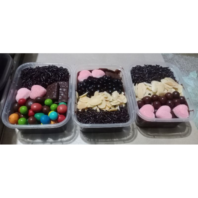 

BROWNIES COKELAT LUMER full topping