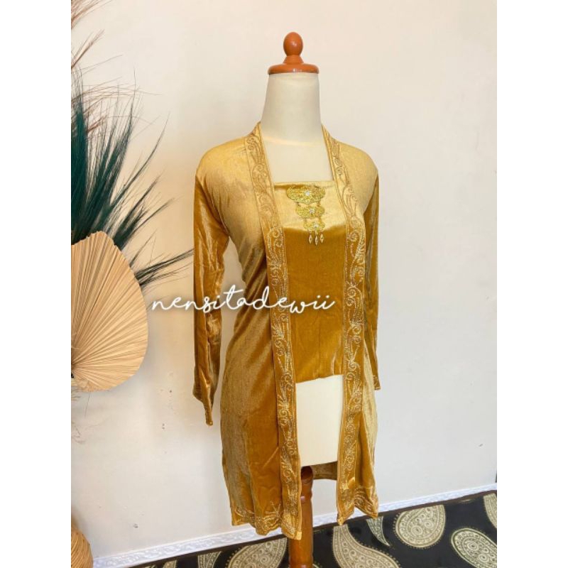 Kebaya Bordir Panjang, Model Kutubaru - Warna Gold