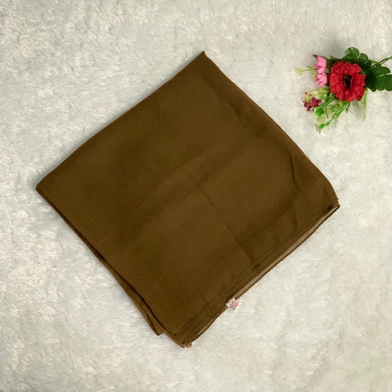 Hijab Preloved Segi Empat