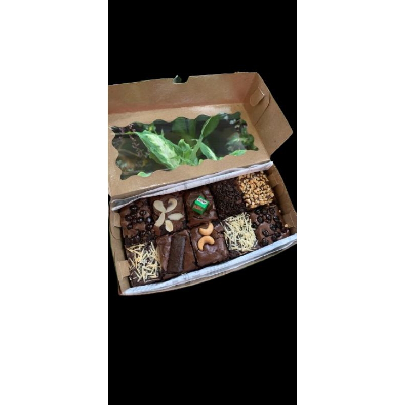 

fudgy brownies kecil dan besar