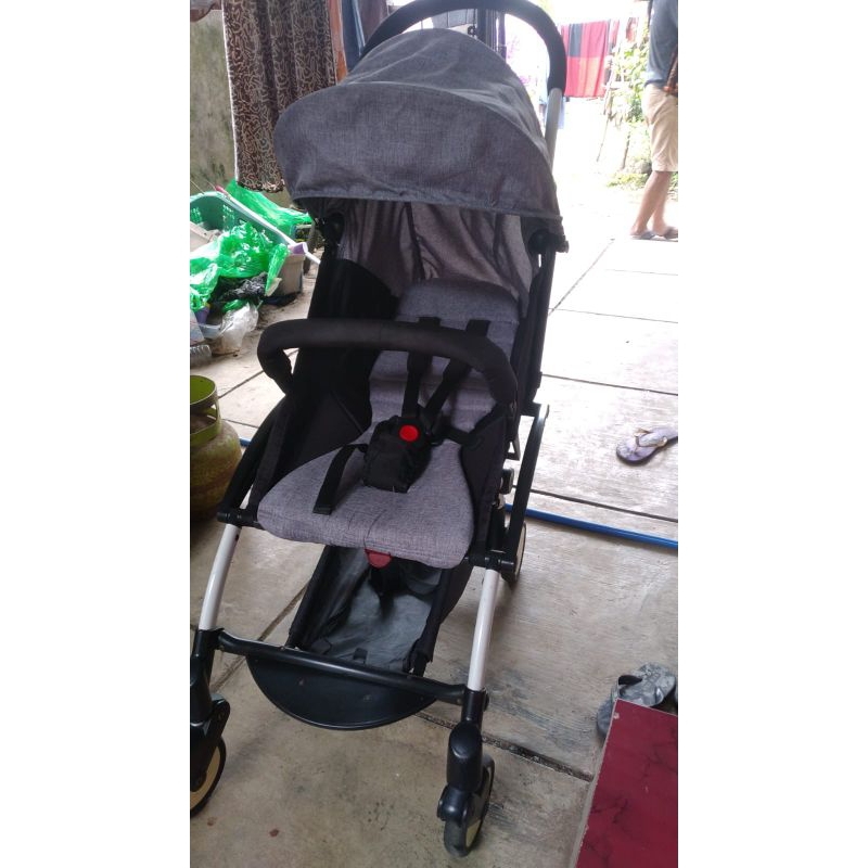 Preloved Stroller baby yoya Eclair