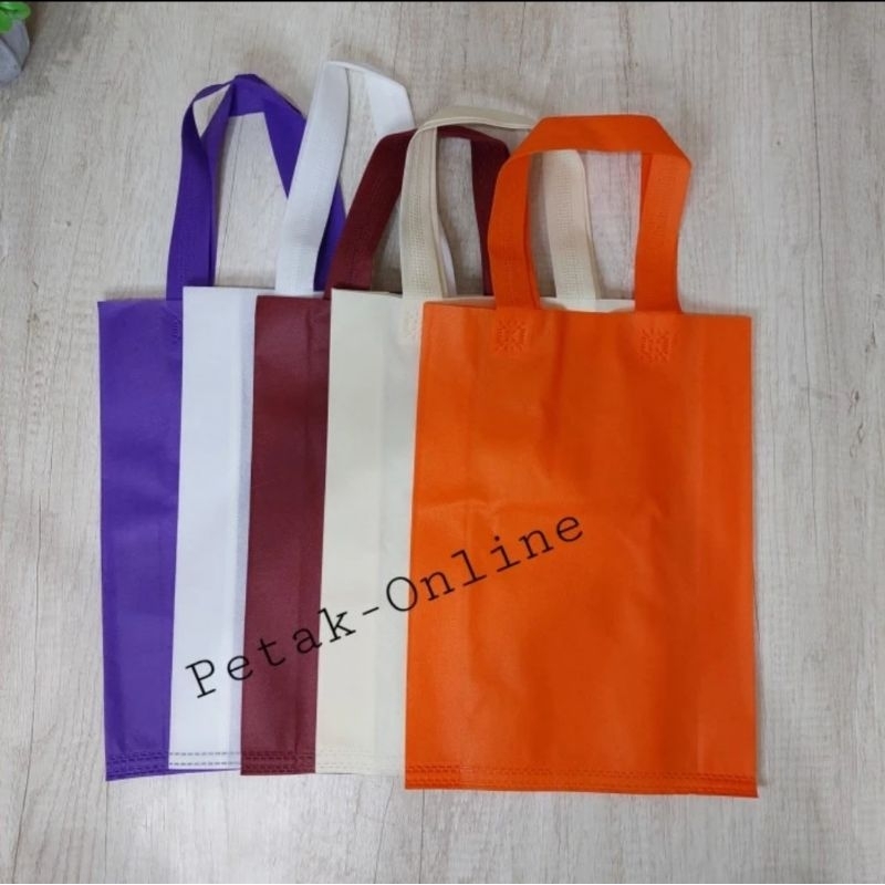 

1 Lusin Tas Spunbond 25x35 cm/ Goddie Bag