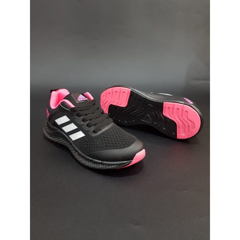 sepatu Adidas runing wanita