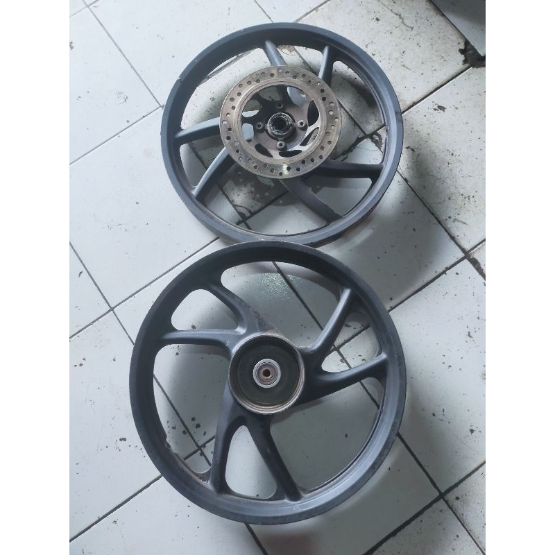 velek racing depan belakang ORI. copotan. Revo lama. pnp Supra fit new. Supra x 125