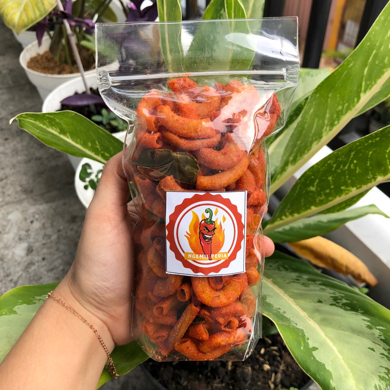 

MAKARONI PIPA ELBOW BALADO DAUN JERUK 100gr MAKRONI MACARONI RENYAH BANTET