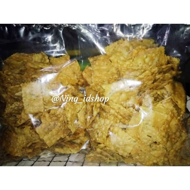 

KERIPIK BAWANG 250g