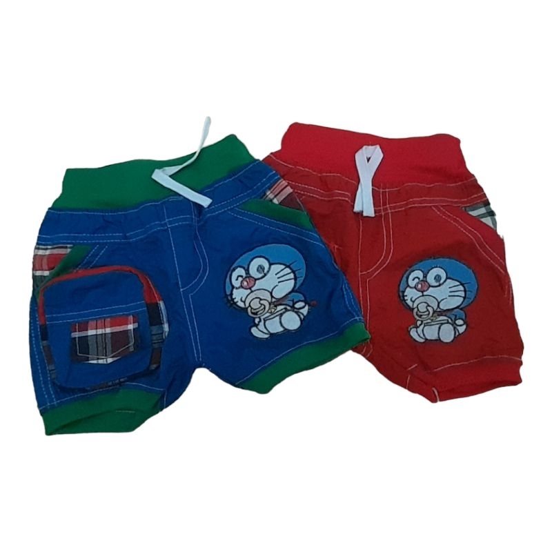 Celana pendek cowok doraemon
