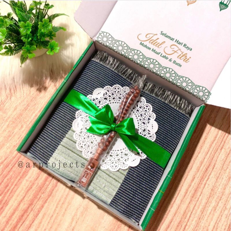 

Hampers Lebaran Parsel Idul Fitri Hadiah Ramadhan Parsel Hari Raya Gift Seserahan Kado Ultah Souvenir Wedding Pengajian - Paket 5