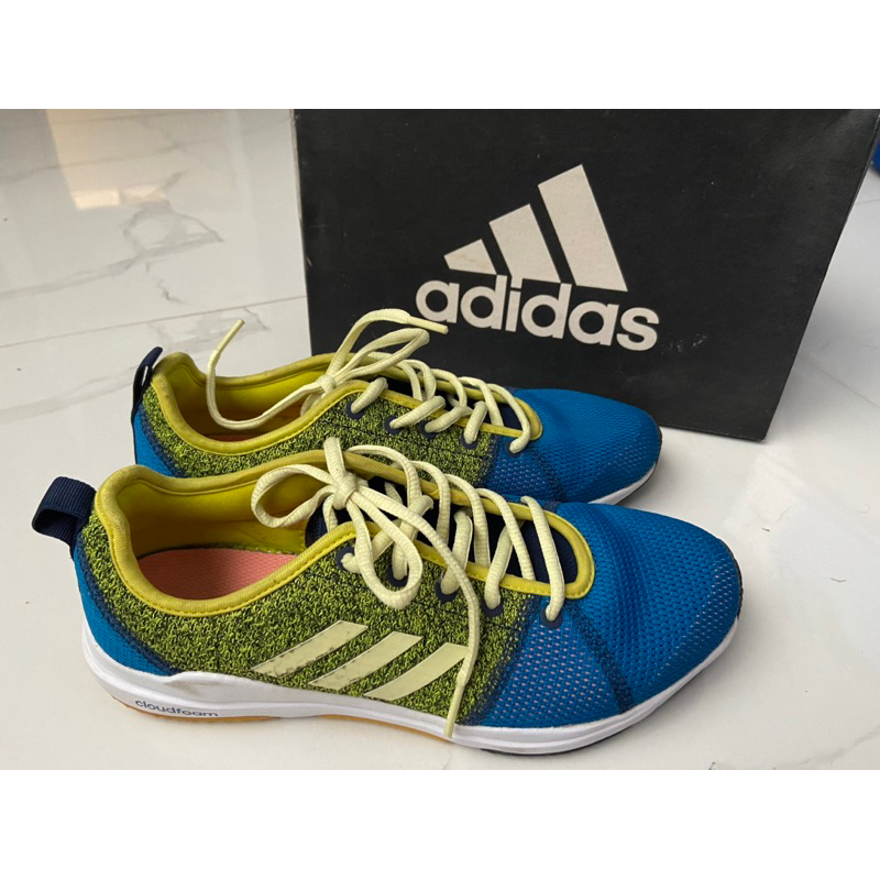Sepatu Adidas Cloudfoam