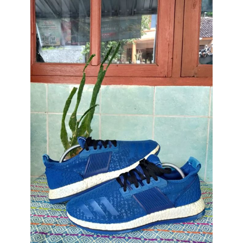 Jual sepatu Running Adidas Pure boost size 45⅓ insole 29 cm made in China