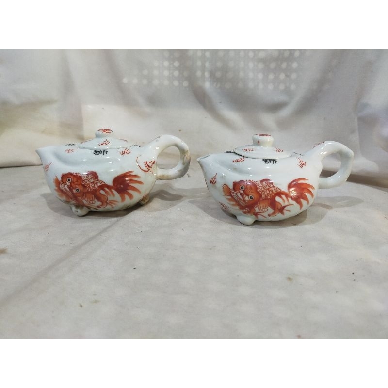 sepasang teko keramik cina motif kirin antik lawas