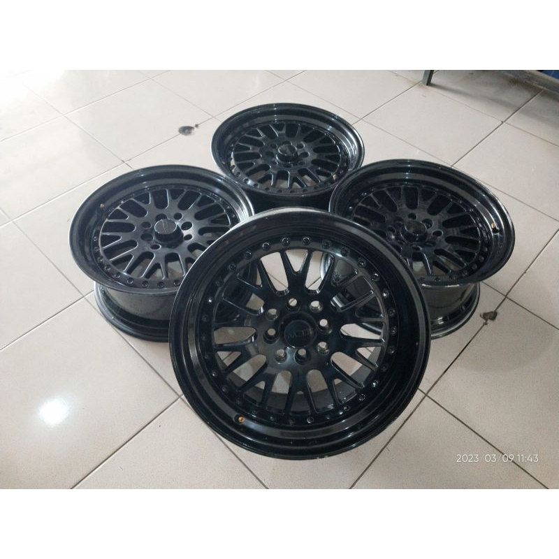 Velg Celong CCW CLASSIC Ring 16 Lebar depan 7 Lebar Belakang 8 Hole 4 x 100 dan 4 x 114,3 Offset 30/