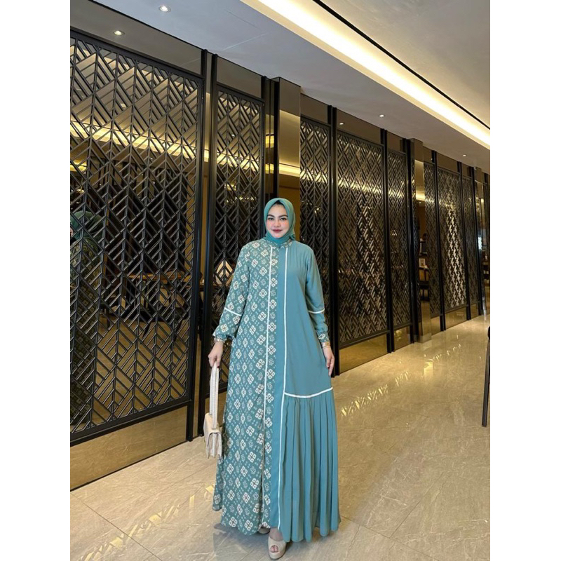 Aliyah Dress by fadiyah