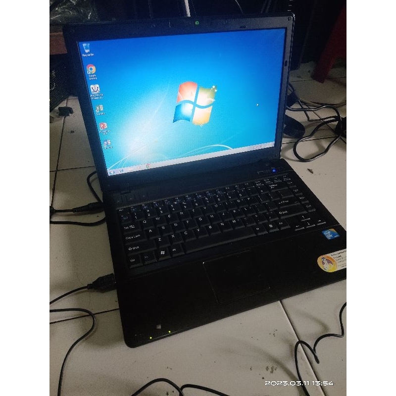 laptop acer amd e1 ram 4 ddr3 hdd 500 minus batre sma layar garis