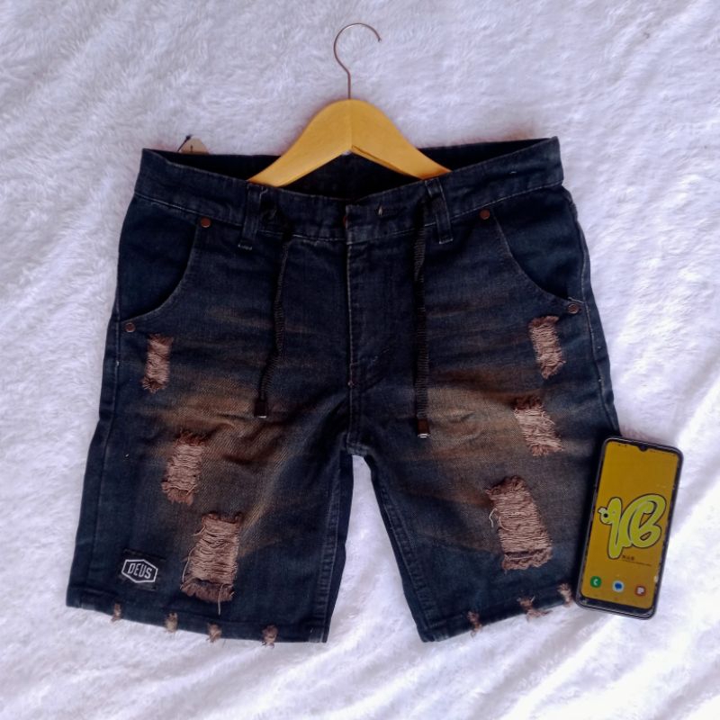 Jeans pendek sobek Celana pendek jeans sobek