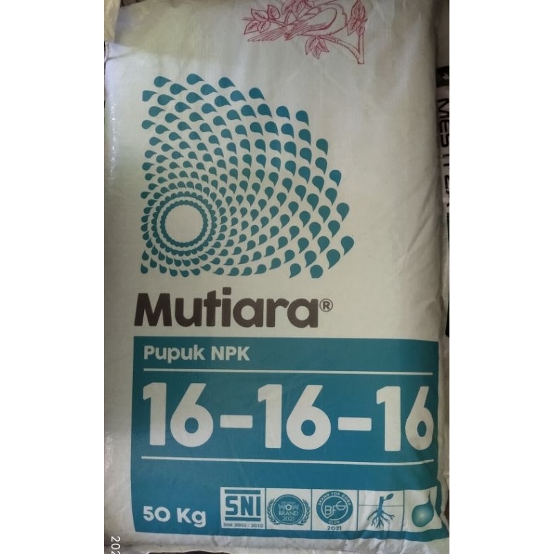 PUPUK NPK MUTIARA 16 16 16 50 KG