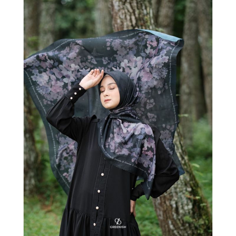 CAMILLE SCARF BY GREENISM HIJAB MOTIF PRINTING HIJAB SEGIEMPAT HIJAB VOAL