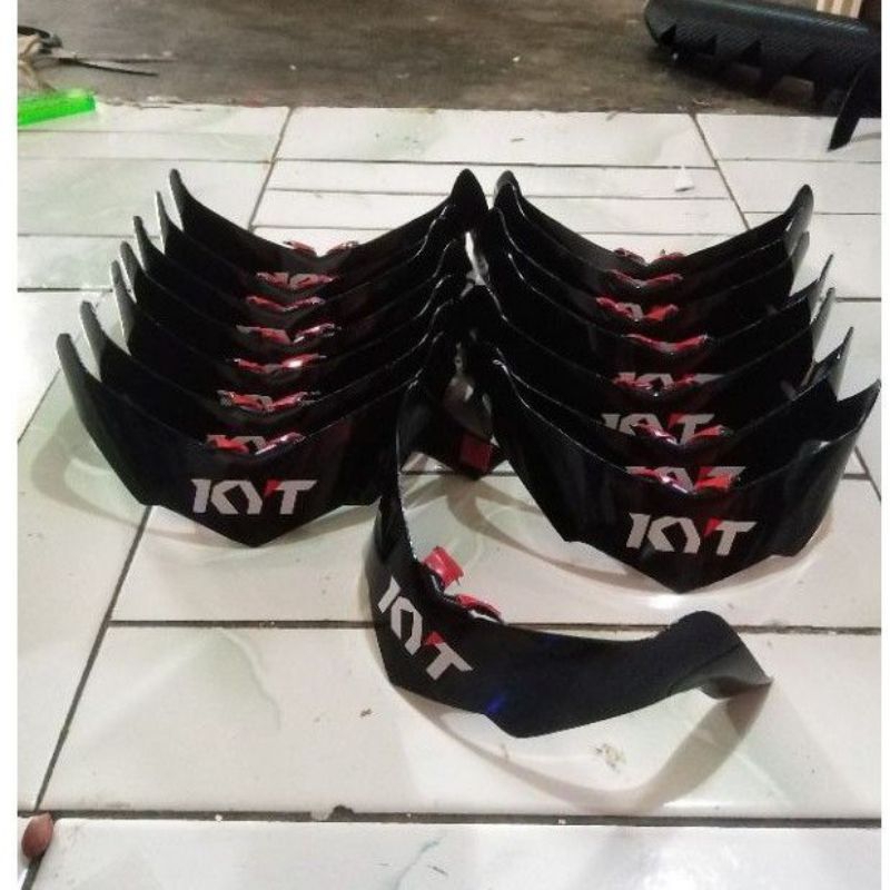 spoiler helm kyt R10, hitam glossy, free double tapenya, real pict