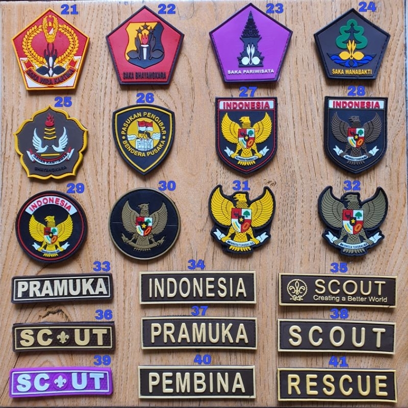 karet velcro / patch rubber logo pramuka / tempelan emblem