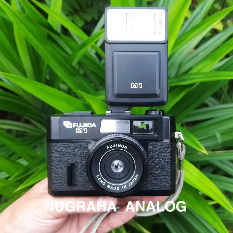 Kamera Analog Fujica M1 Hitam / Black Original + Original Flash