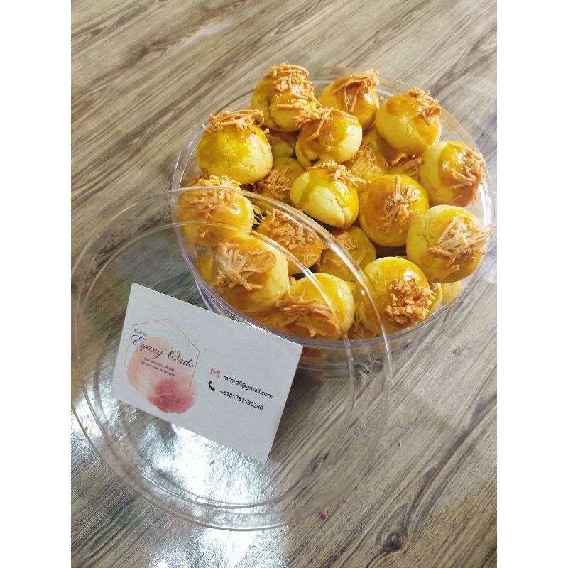 

KUE LEBARAN KUE KERING PREMIUM WIJSMAN 500GR