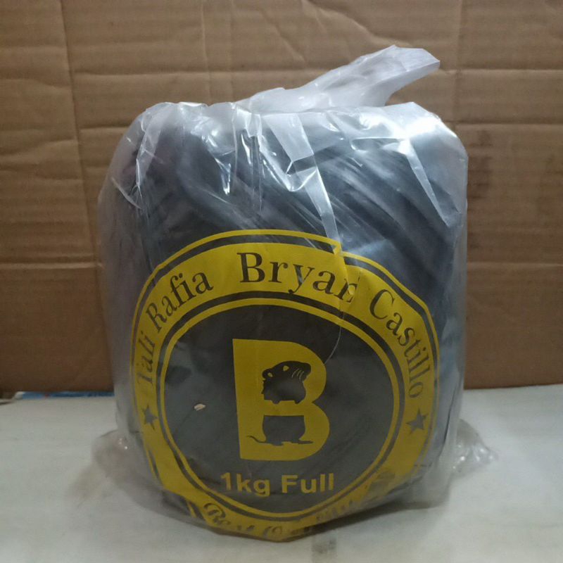 

Tali Rafia Plastik 1 kg Merk Bryan Castillo