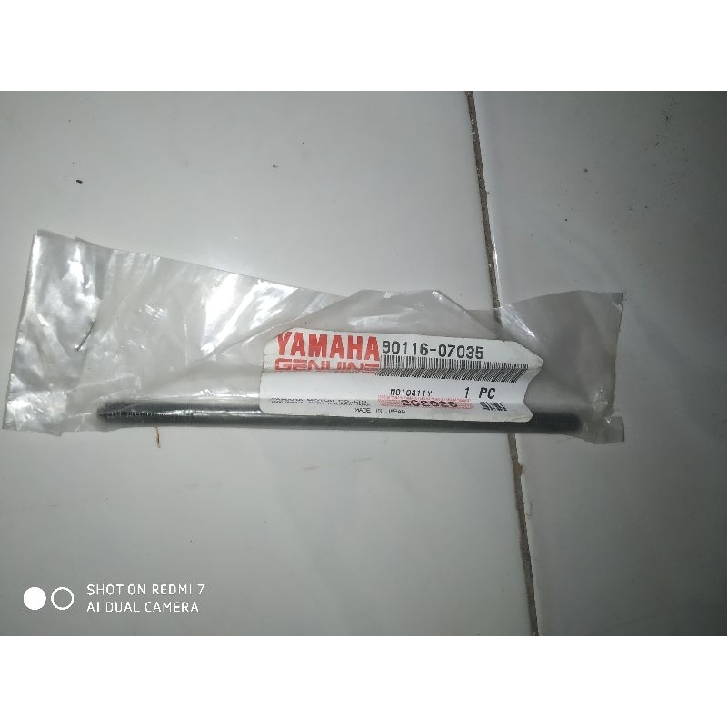 Baut silinder blok yamaha L2/V80 original