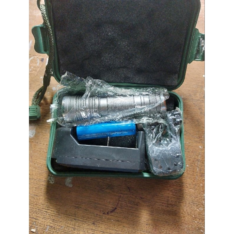 Senter sepeda, lampu sepeda, recharge able, di cas, lampu listrik, senter listrik, lampu listrik, se