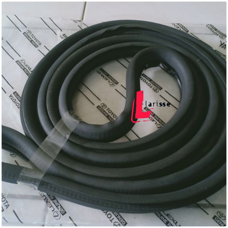 Karet Bagasi Mobil Toyota Avanza Xenia original