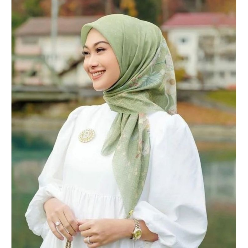 NEW ‼️ BUTTONSCARVES THE NADA SERIES "SI"