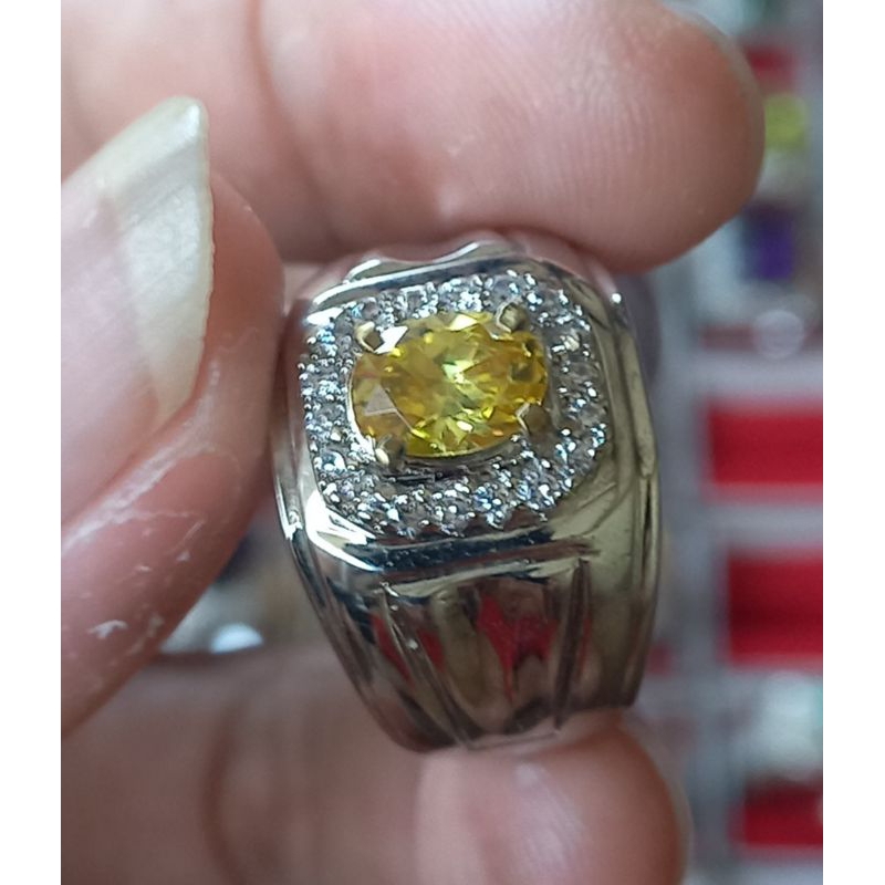 cincin batu zultanite Diaspore