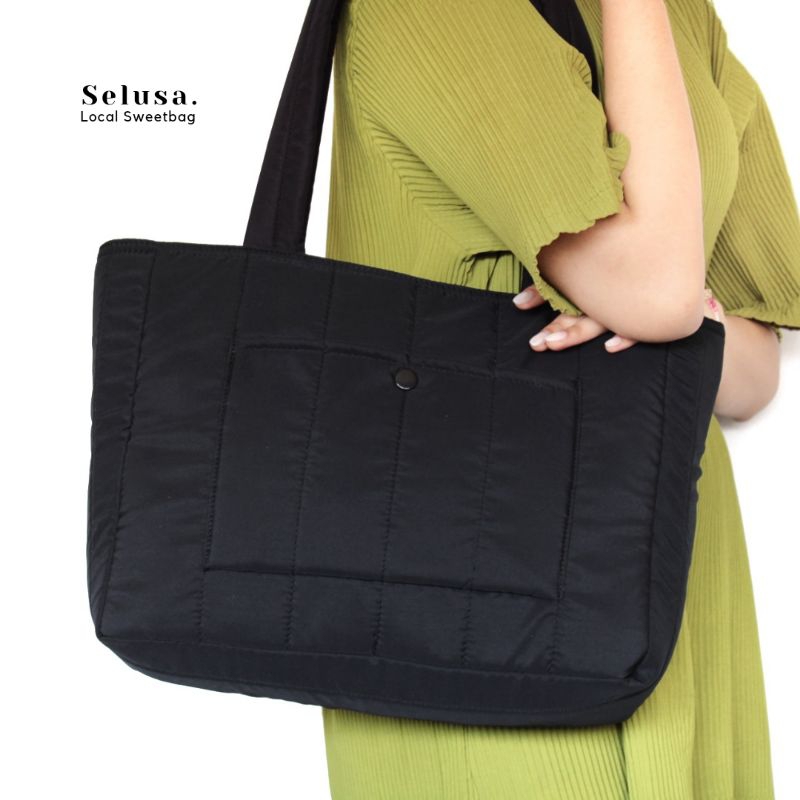 SELUSA TAMY PUFFER TOTEBAG | Fluffy and Shoulderbag