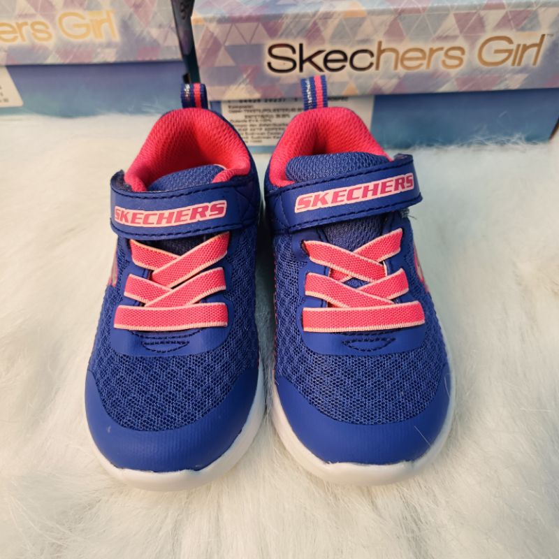 Sepatu Skechers Anak Perempuan Size 22 Euro Warna Biru Tua.