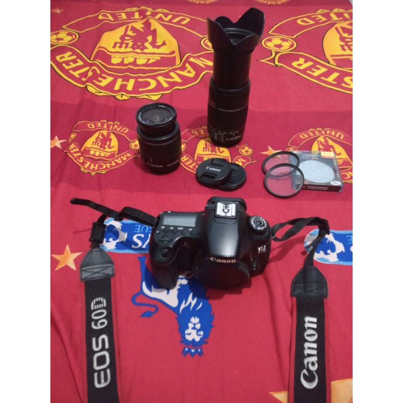 Canon eos 60d + lensa kit + lensa tele