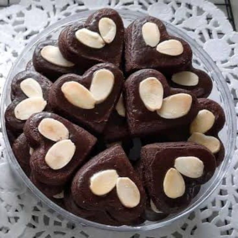 

TERLARIS!! TERMURAH!! COD!! KUE KERING CHOCO ALMOND 250GRAM