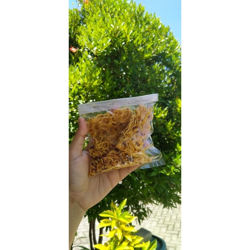 

Mie kering pedes