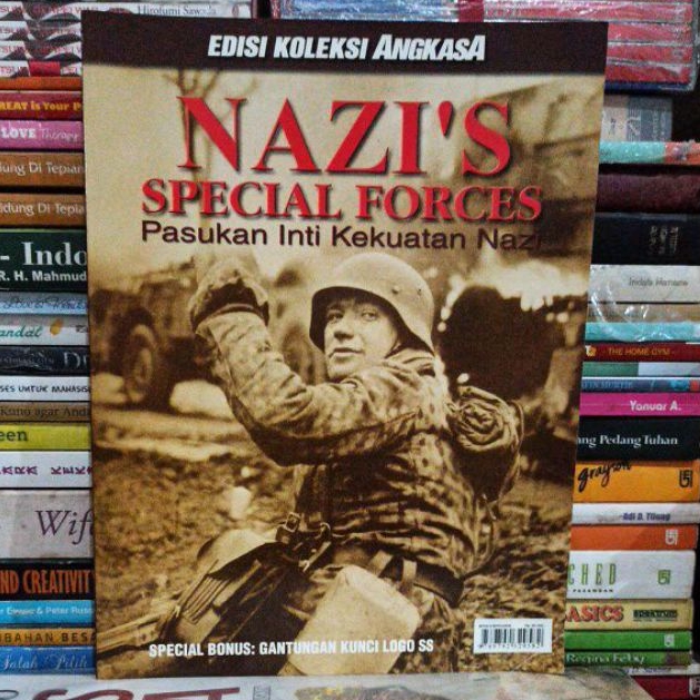 MAJALAH ORIGINAL EDISI KOLEKSI ANGKASA XXXII NAZI SPECIAL FORCES TANPA BONUS BEKAS