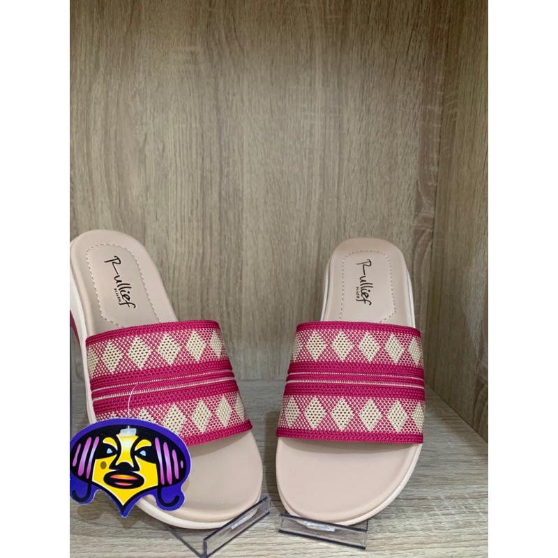 sendal anak cewek cantik ,sendal lucu anak perempuan ,nyaman di pakai (Rullief FGR)