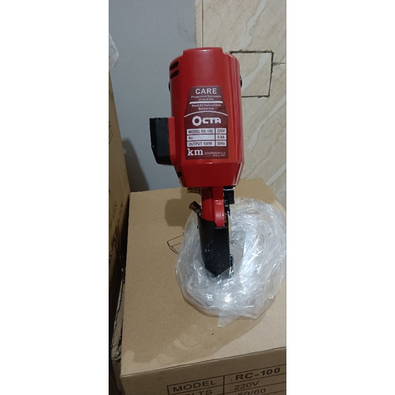 MESIN POTONG KAIN MREK OCTA